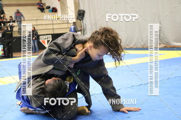 Buy your photos of the eventfight friends on Fotop