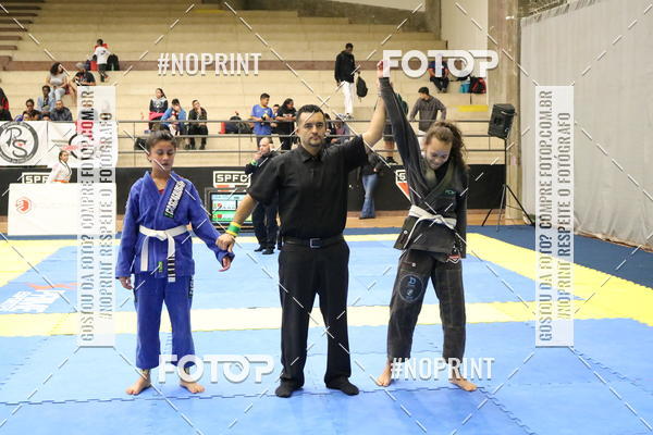 Buy your photos of the eventfight friends on Fotop