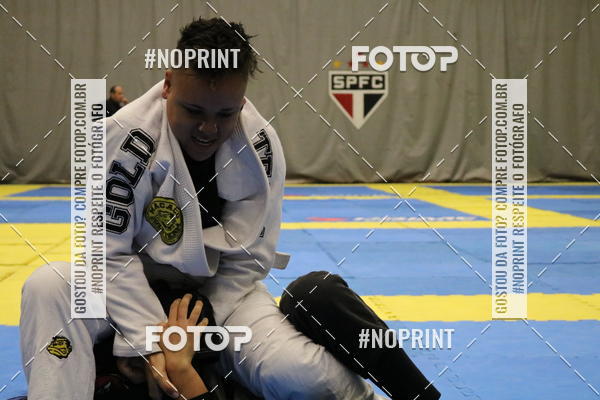 Buy your photos of the eventfight friends on Fotop