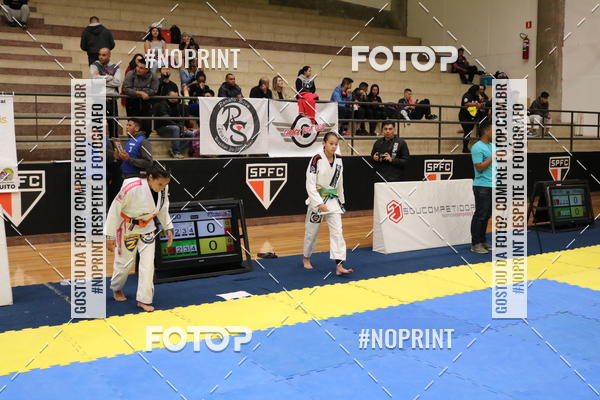 Buy your photos of the eventfight friends on Fotop