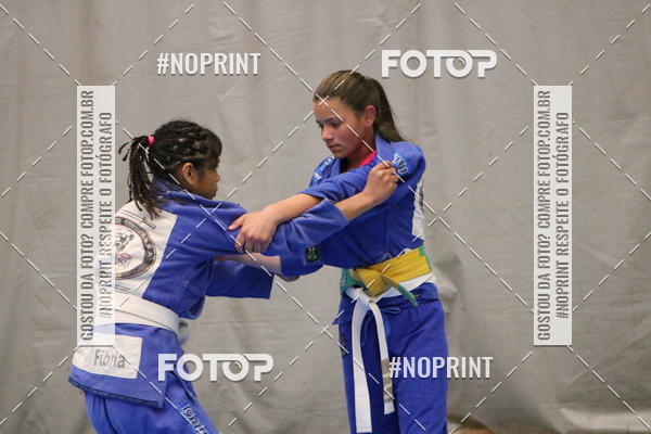 Buy your photos of the eventfight friends on Fotop