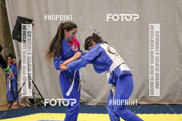 Buy your photos of the eventfight friends on Fotop