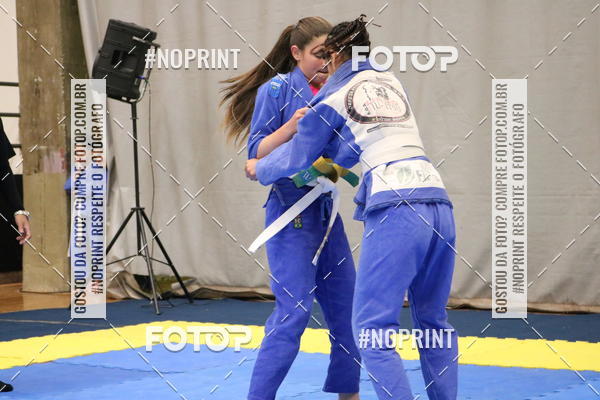 Buy your photos of the eventfight friends on Fotop