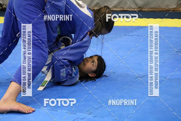 Buy your photos of the eventfight friends on Fotop