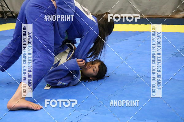 Buy your photos of the eventfight friends on Fotop