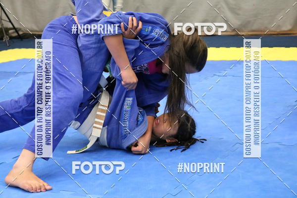 Buy your photos of the eventfight friends on Fotop