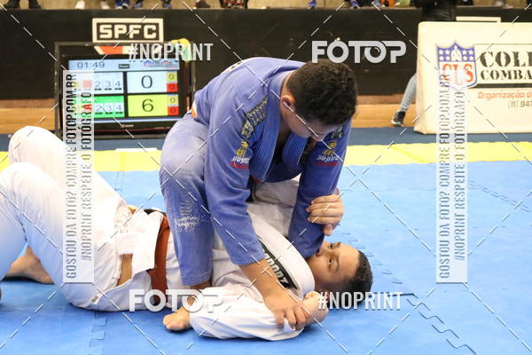 Buy your photos of the eventfight friends on Fotop