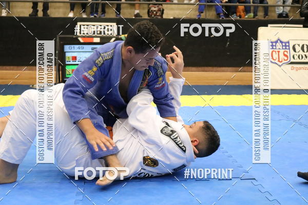 Buy your photos of the eventfight friends on Fotop