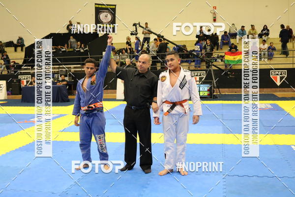 Buy your photos of the eventfight friends on Fotop