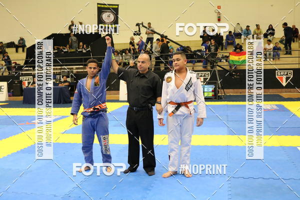 Buy your photos of the eventfight friends on Fotop