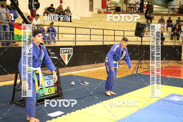 Buy your photos of the eventfight friends on Fotop