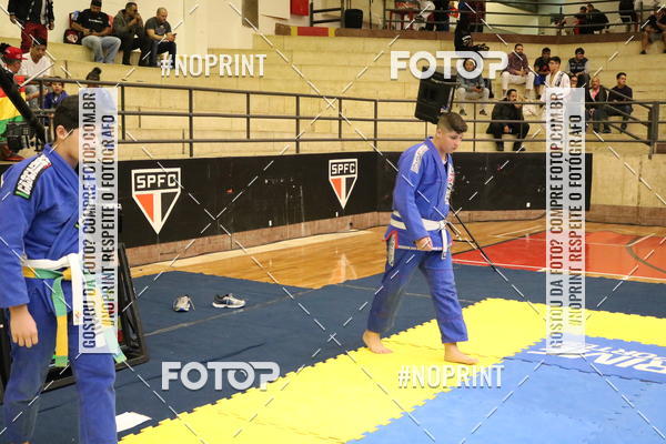 Buy your photos of the eventfight friends on Fotop