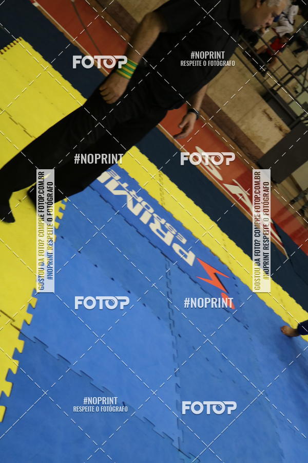 Buy your photos of the eventfight friends on Fotop