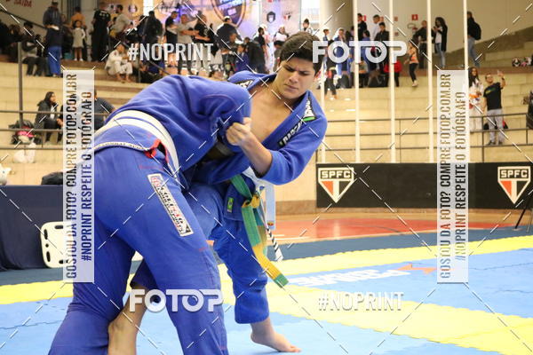 Buy your photos of the eventfight friends on Fotop