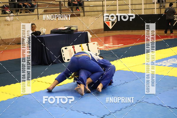 Buy your photos of the eventfight friends on Fotop