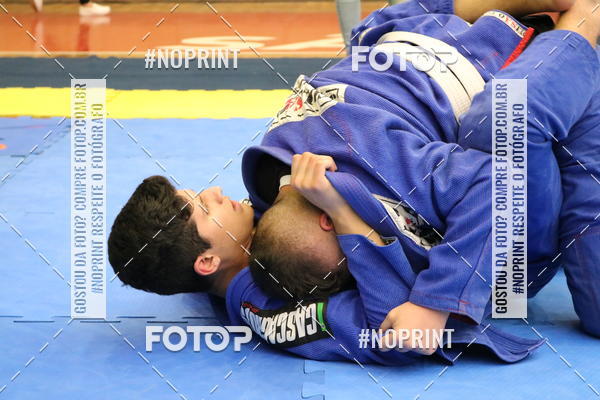 Buy your photos of the eventfight friends on Fotop