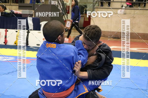 Buy your photos of the eventfight friends on Fotop