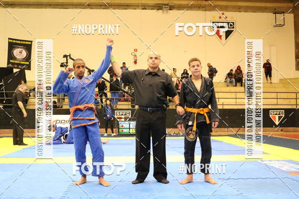 Buy your photos of the eventfight friends on Fotop