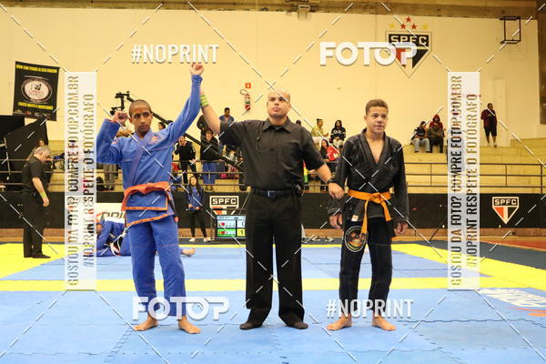 Buy your photos of the eventfight friends on Fotop