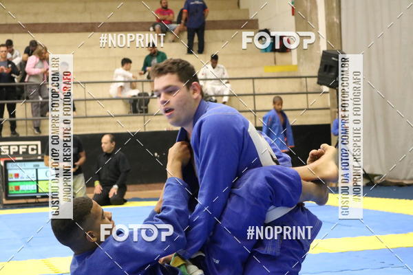 Buy your photos of the eventfight friends on Fotop