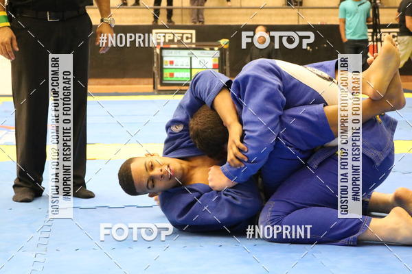 Buy your photos of the eventfight friends on Fotop