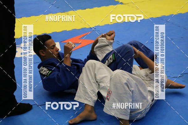 Buy your photos of the eventfight friends on Fotop