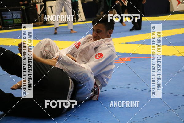 Buy your photos of the eventfight friends on Fotop