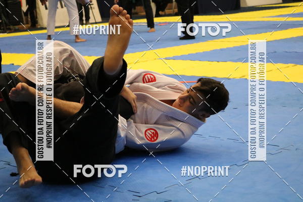 Buy your photos of the eventfight friends on Fotop