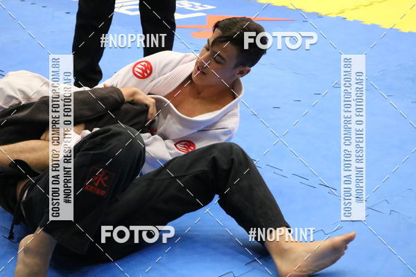 Buy your photos of the eventfight friends on Fotop