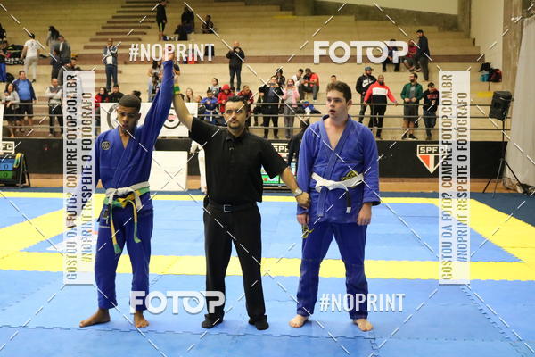 Buy your photos of the eventfight friends on Fotop