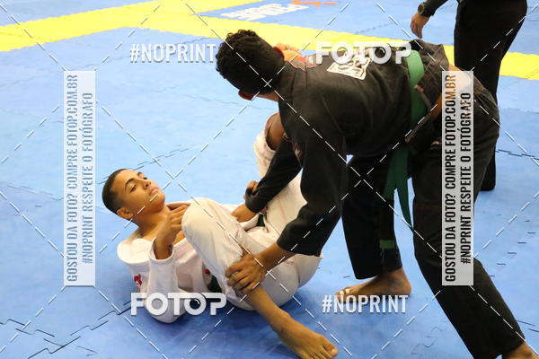 Buy your photos of the eventfight friends on Fotop