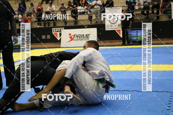 Buy your photos of the eventfight friends on Fotop