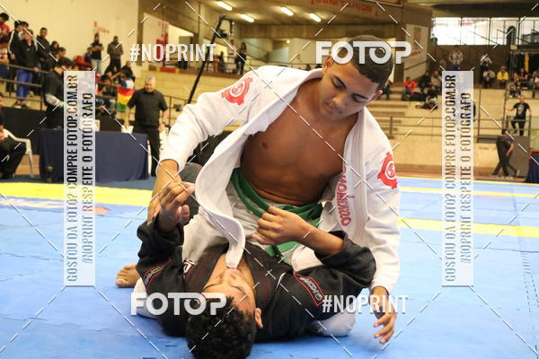 Buy your photos of the eventfight friends on Fotop