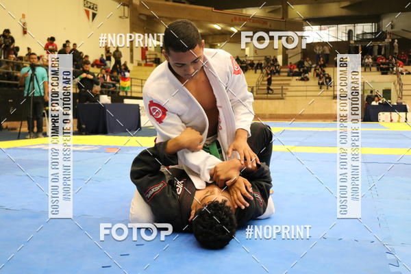 Buy your photos of the eventfight friends on Fotop