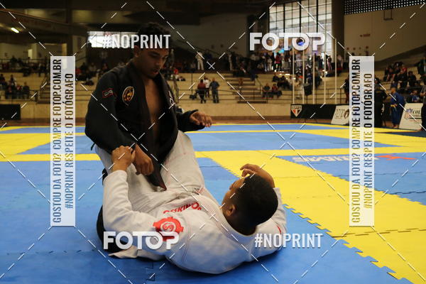 Buy your photos of the eventfight friends on Fotop