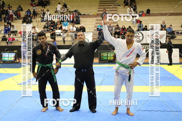 Buy your photos of the eventfight friends on Fotop