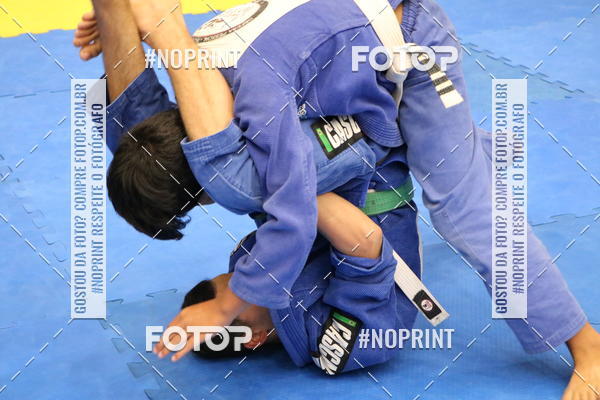 Buy your photos of the eventfight friends on Fotop