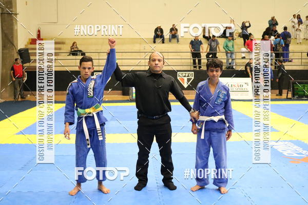 Buy your photos of the eventfight friends on Fotop