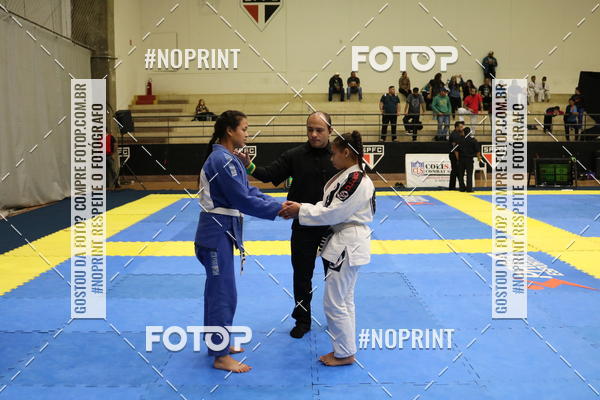 Buy your photos of the eventfight friends on Fotop