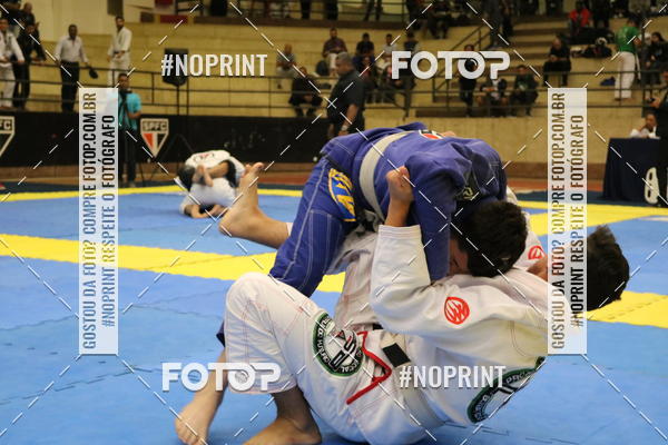 Buy your photos of the eventfight friends on Fotop