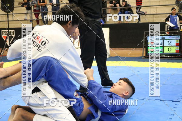 Buy your photos of the eventfight friends on Fotop