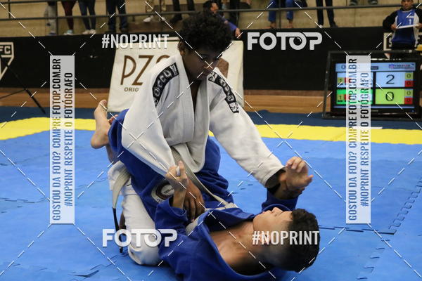 Buy your photos of the eventfight friends on Fotop