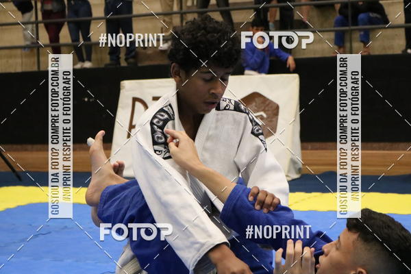 Buy your photos of the eventfight friends on Fotop