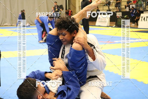 Buy your photos of the eventfight friends on Fotop