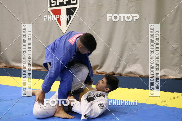 Buy your photos of the eventfight friends on Fotop