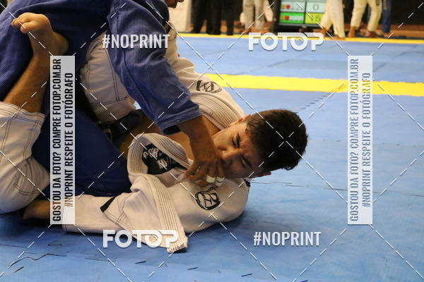 Buy your photos of the eventfight friends on Fotop