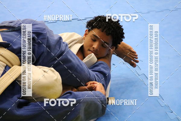 Buy your photos of the eventfight friends on Fotop