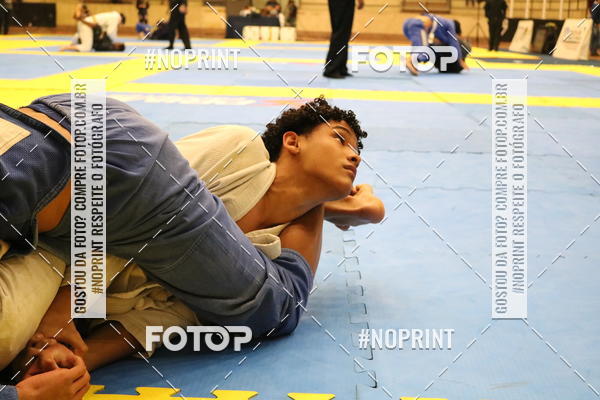 Buy your photos of the eventfight friends on Fotop