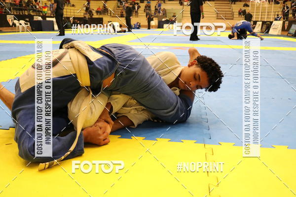 Buy your photos of the eventfight friends on Fotop