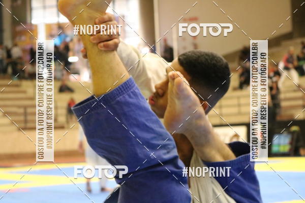 Buy your photos of the eventfight friends on Fotop